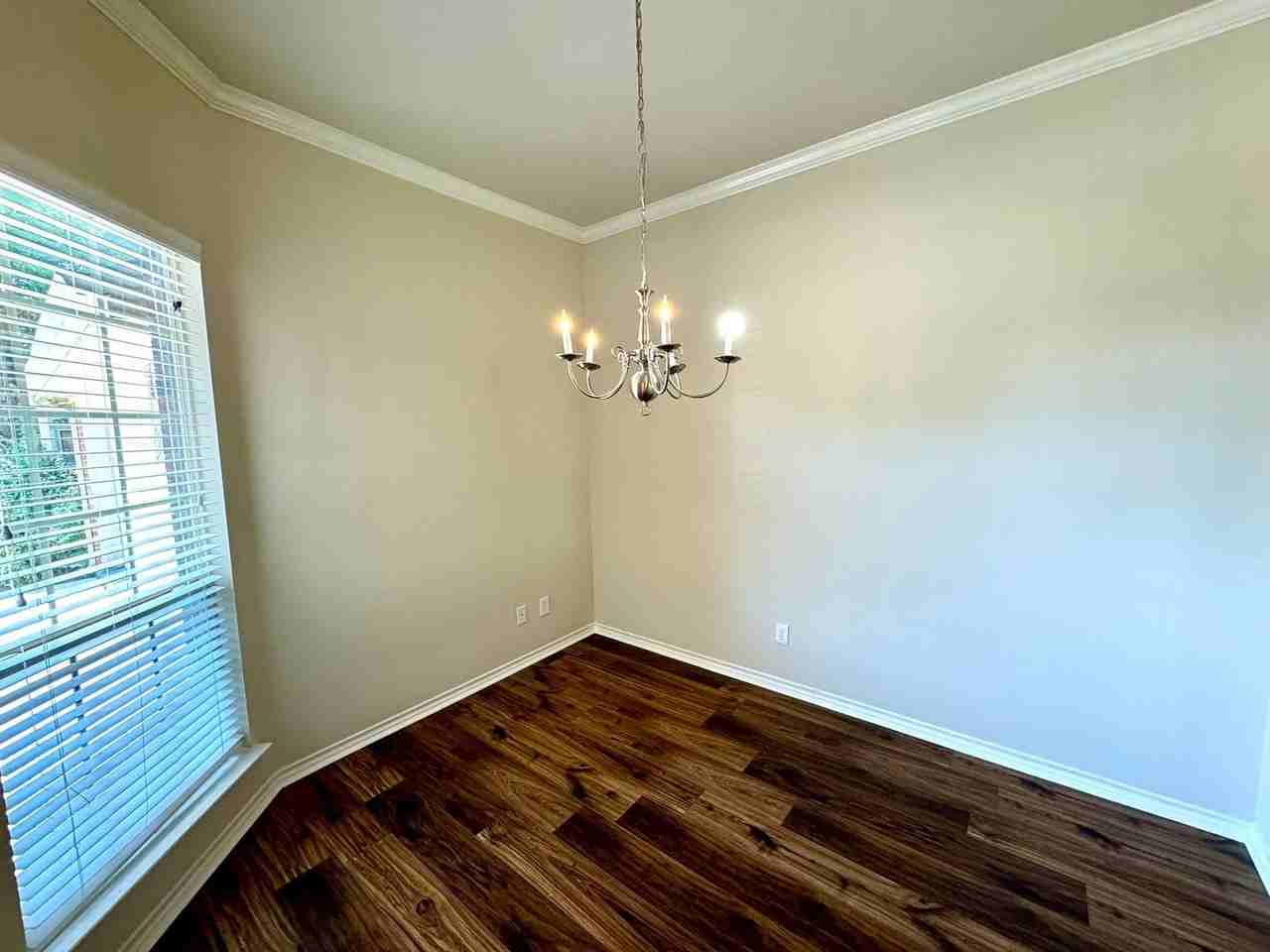 1703 Stonewick Dr - Photo 2 of 18