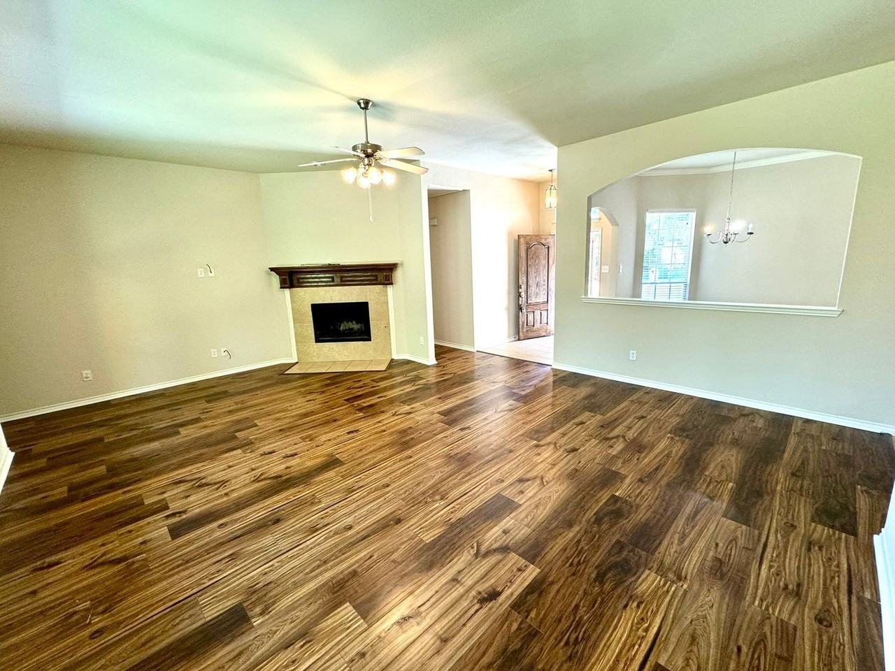 1703 Stonewick Dr - Photo 5 of 18