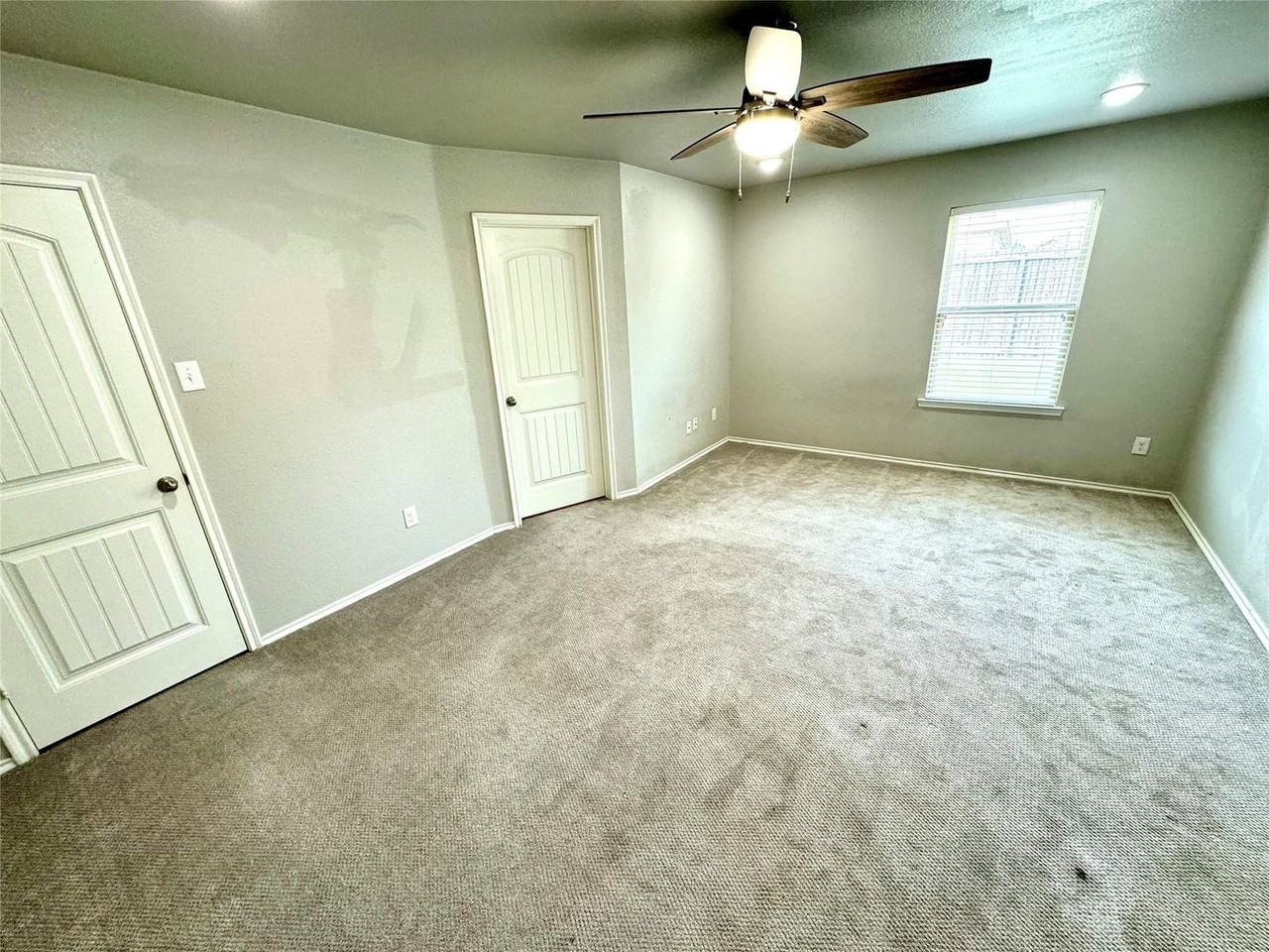 1812 Arbordale Way - Photo 6 of 12
