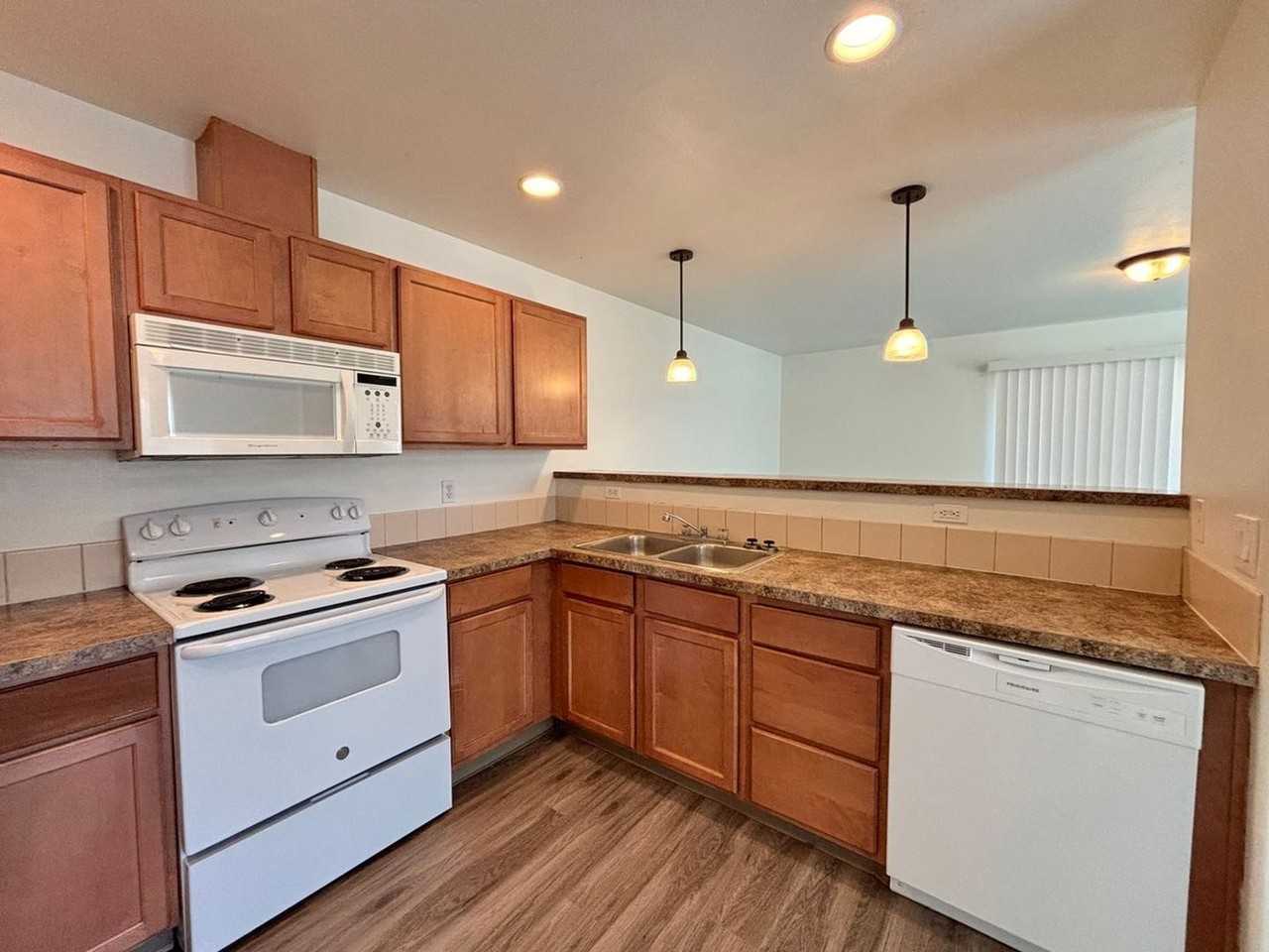 1245 1245 & 1247 SW 27th St. - Photo 4 of 15