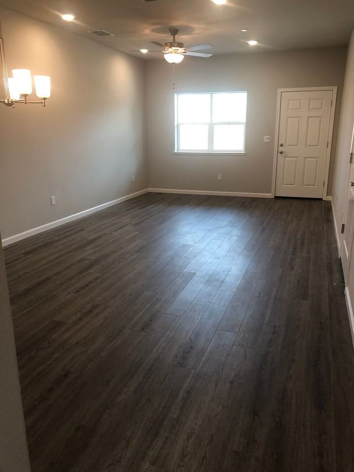 5602 Knots Ln - Photo 2 of 22