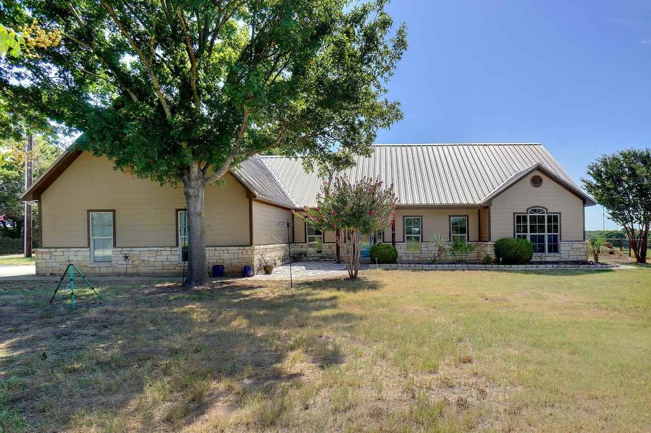 222 Stanley Ln - Photo 2 of 34