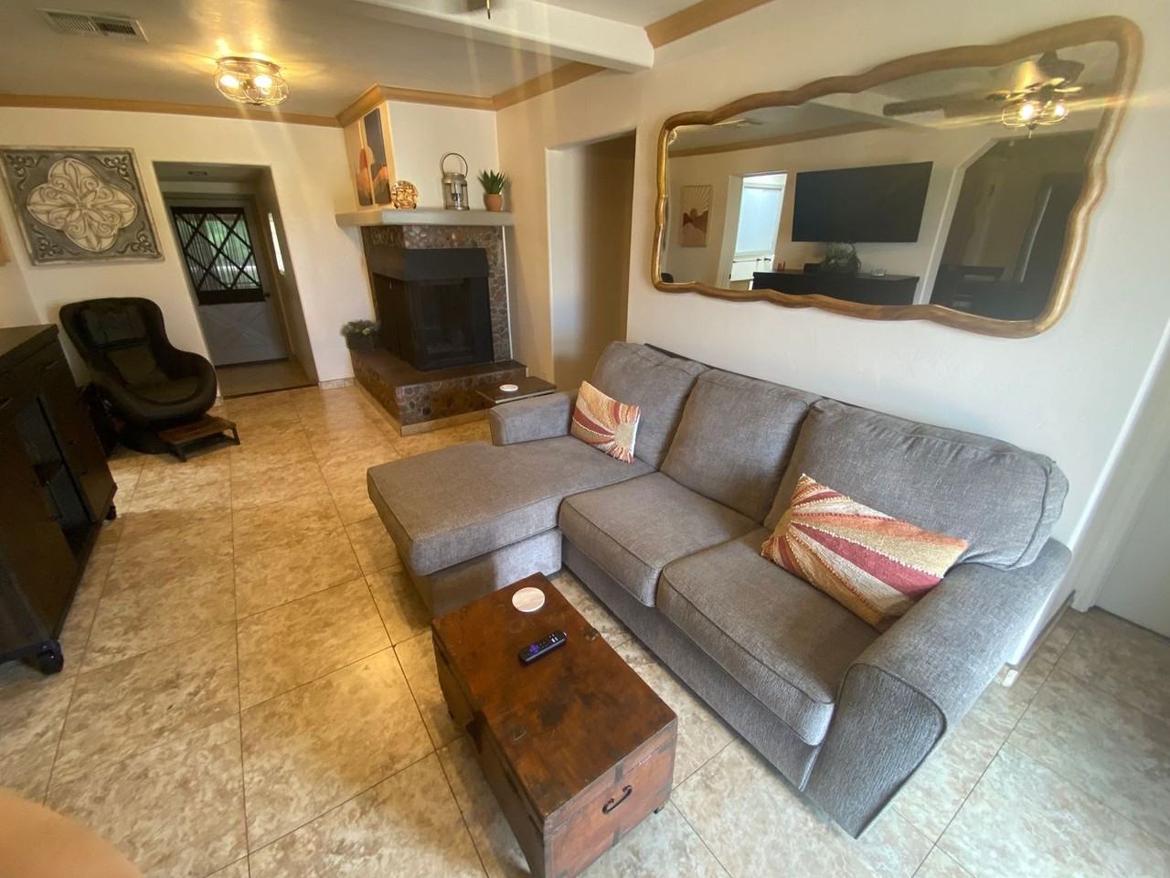 3627 W Suffield Ln - Photo 5 of 18