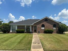 featured image of 4731 Longstreet Pl