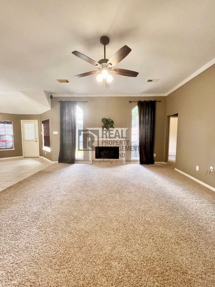 5103 Plantation Colony Dr - Photo 3 of 23