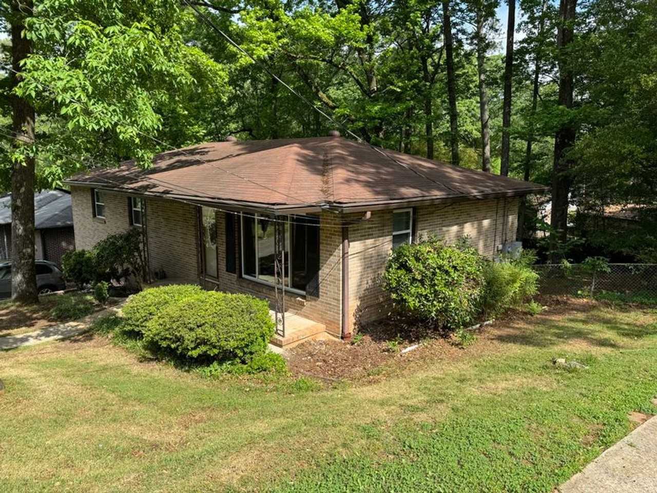 1204 Bowman Rd - Photo 2 of 26