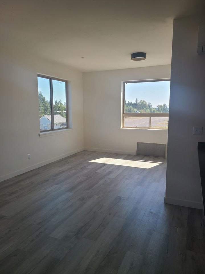 775 Mullis St - Photo 3 of 19