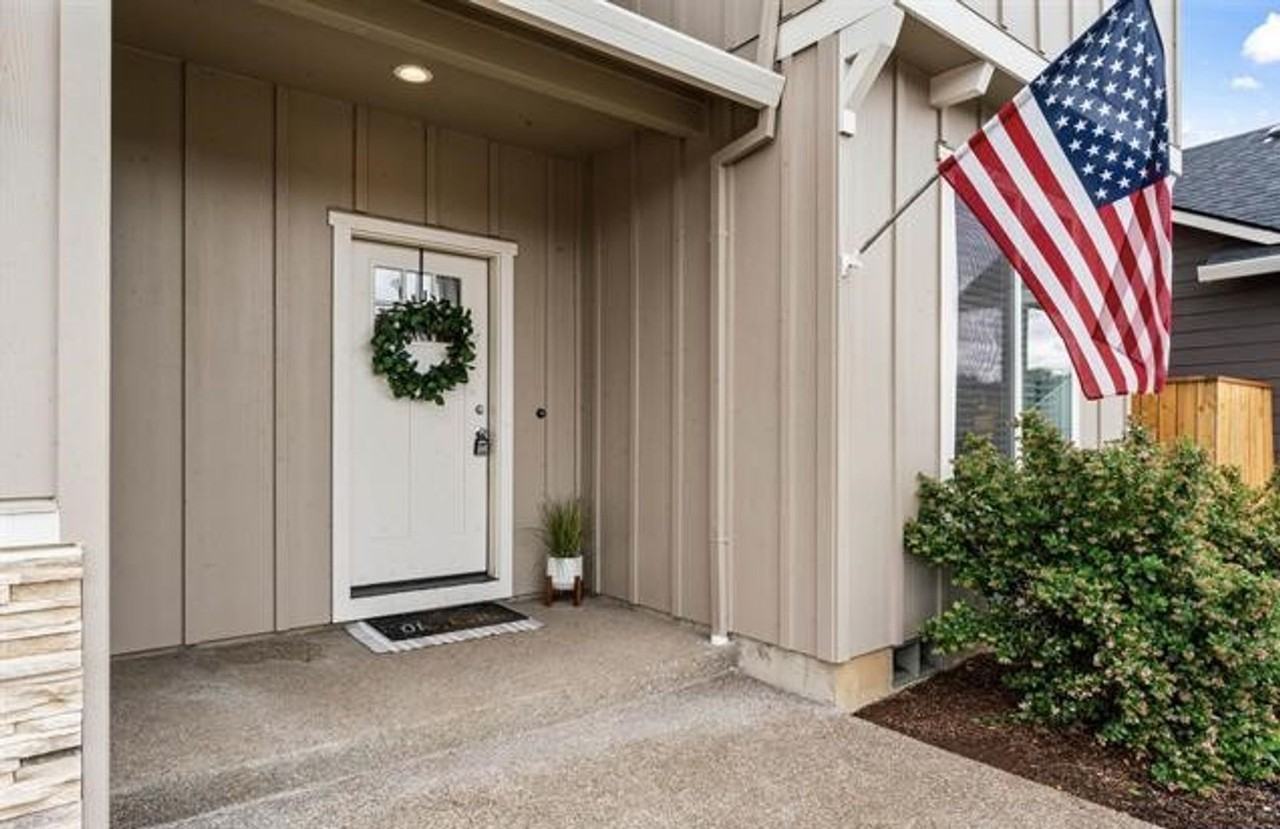 804 River Ave - Photo 3 of 37