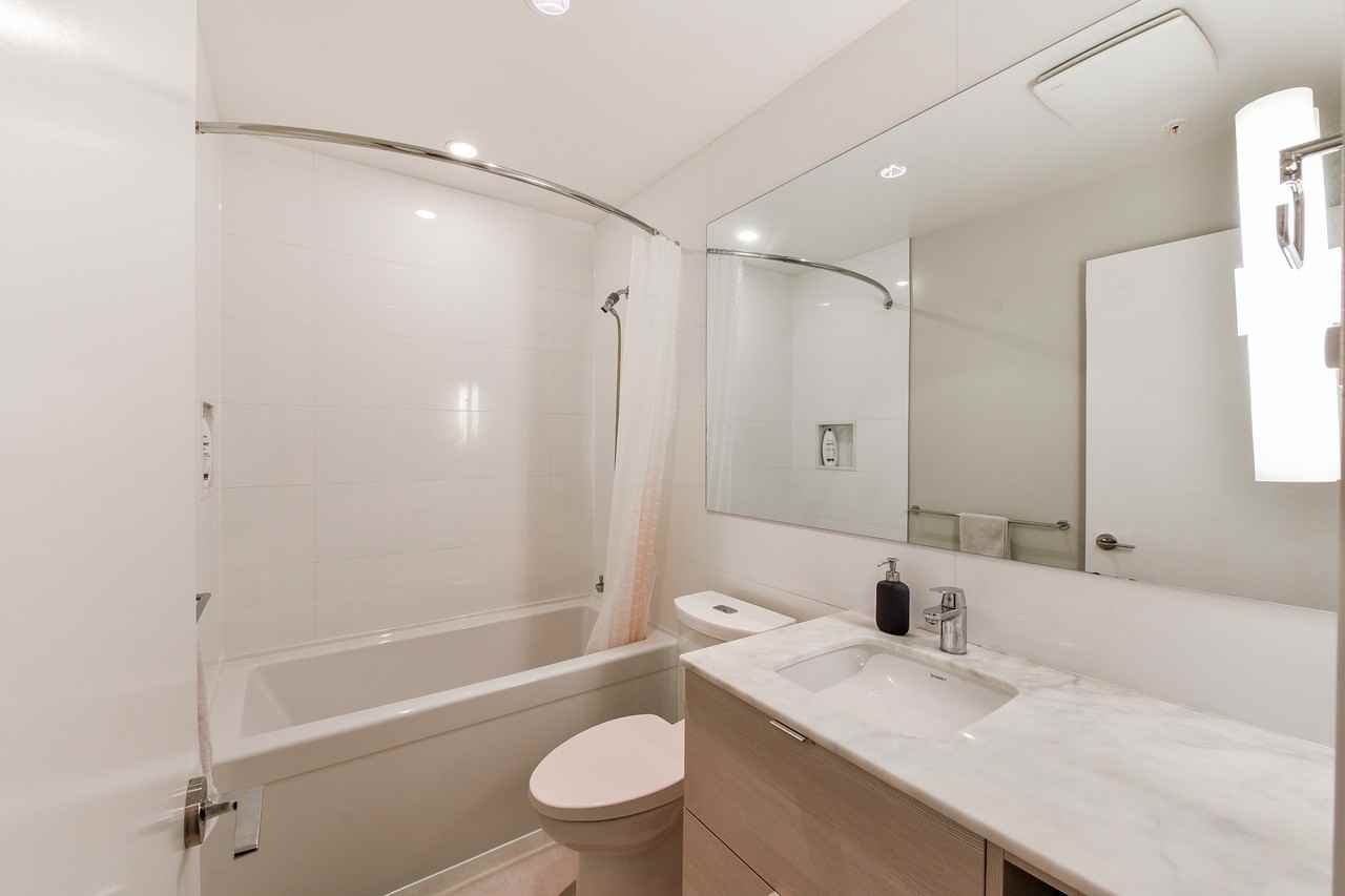 578 Emerson Street - Photo 4 of 12