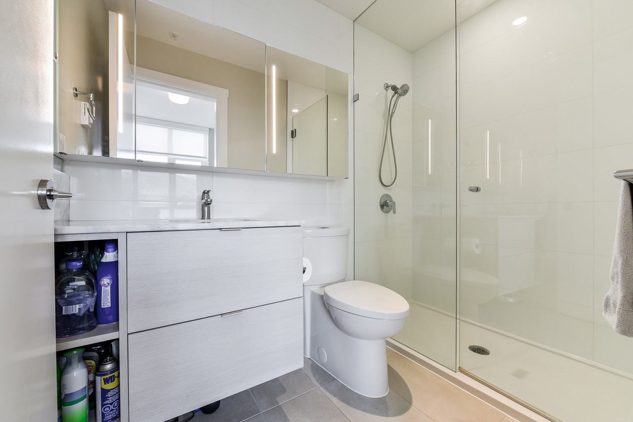 578 Emerson Street - Photo 5 of 12