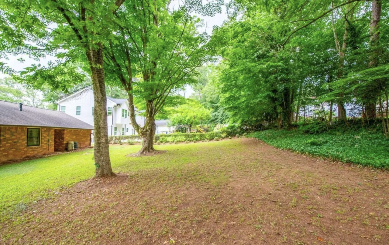 1127 Rogeretta Dr Ne #NA - Photo 3 of 26