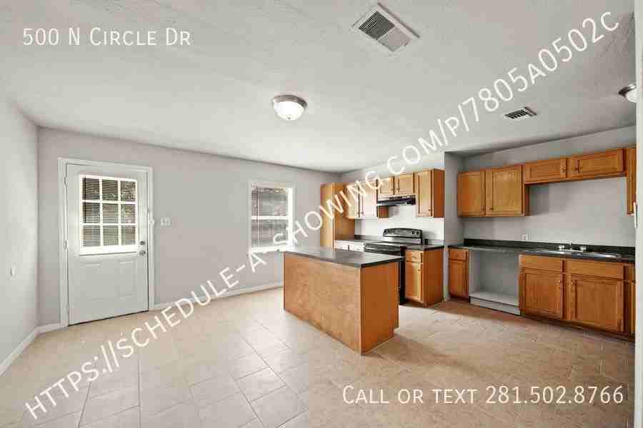 500 N Circle Dr - Photo 3 of 11