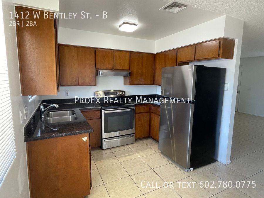 1412 W Bentley St #B - Photo 3 of 10