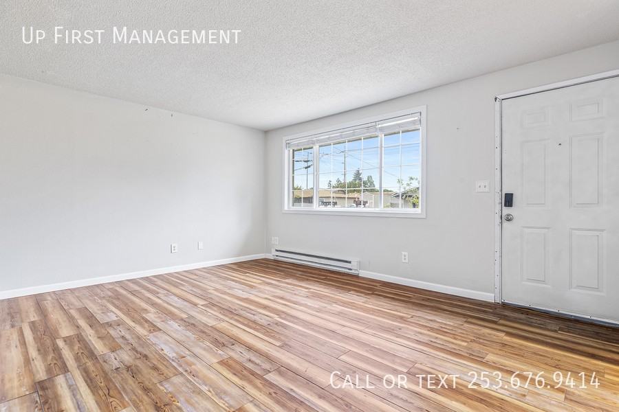 4019 S 69th St #B - Photo 3 of 13