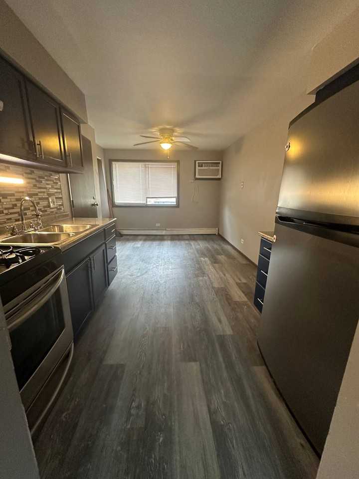 14803 Kilpatrick Ave #2E - Photo 3 of 14