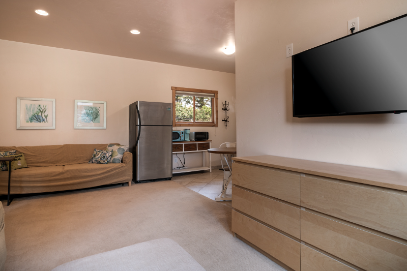 23 Lilac Ln #1 - Photo 5 of 14