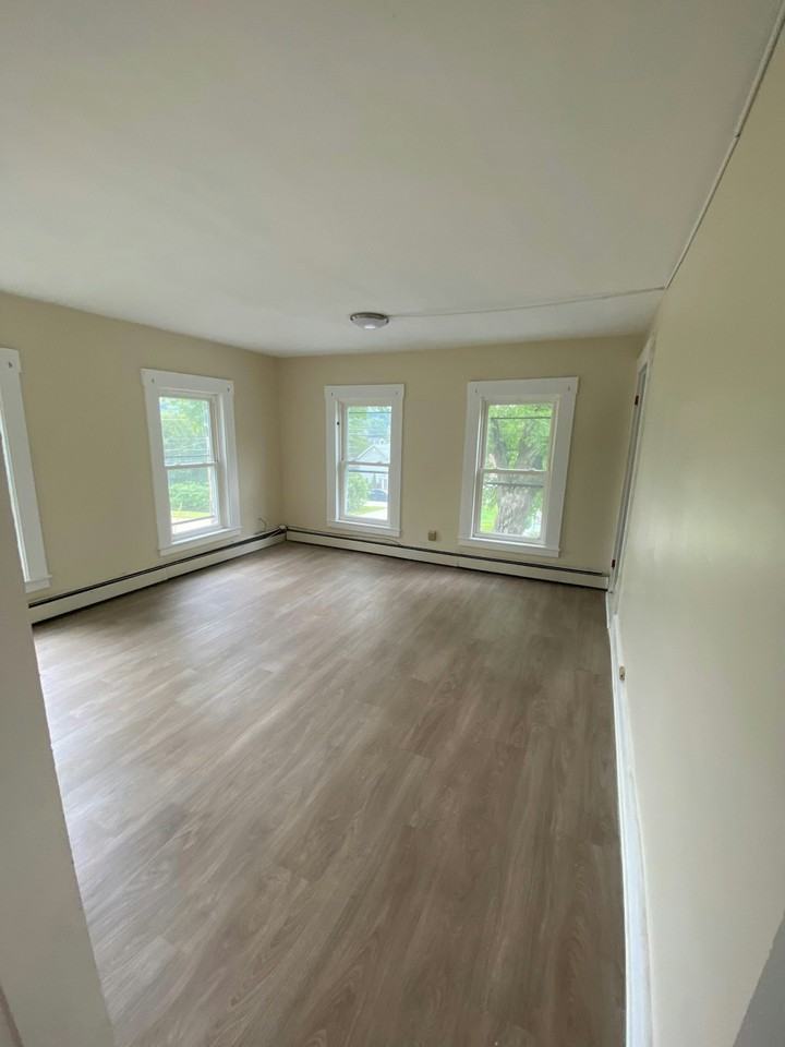 75 Beech Street, Unit A - Photo 3 of 11