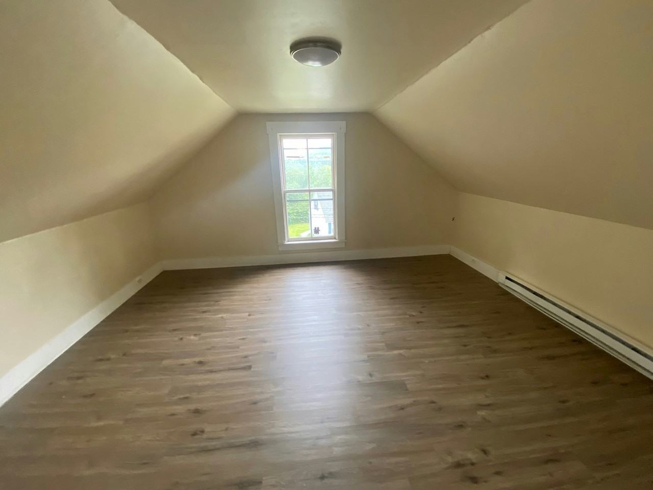 75 Beech Street, Unit A - Photo 7 of 11