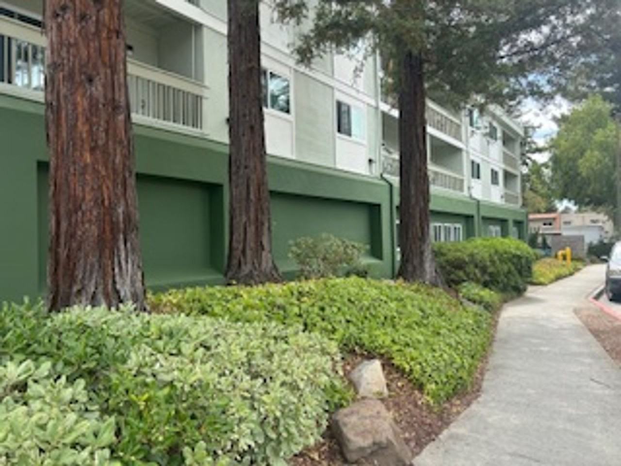 Corinthian House - Photo 3 of 40