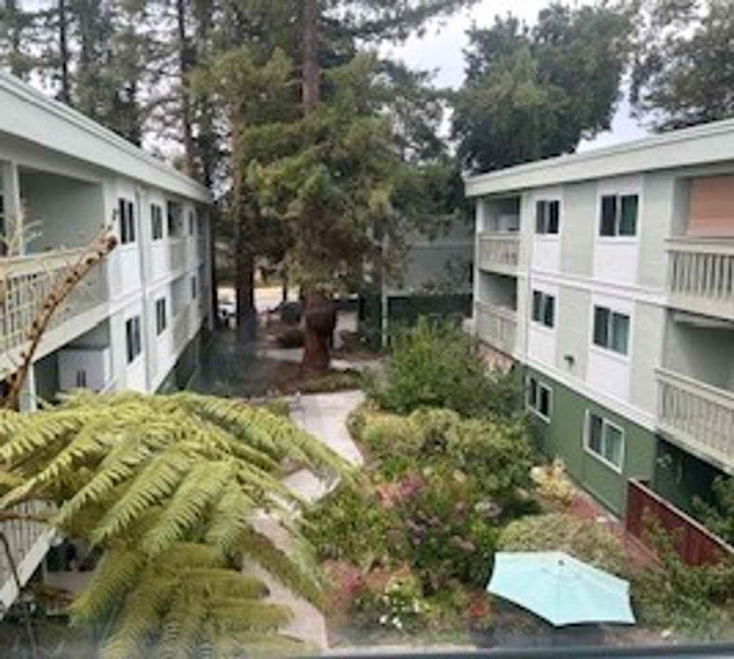 Corinthian House - Photo 5 of 40