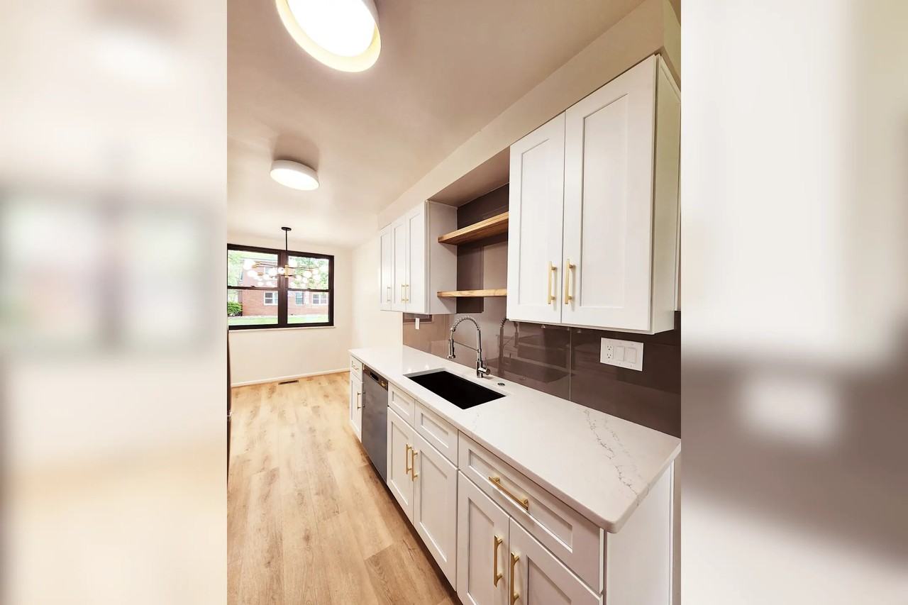 111 Farragut Rd Unit 111 - Photo 3 of 23