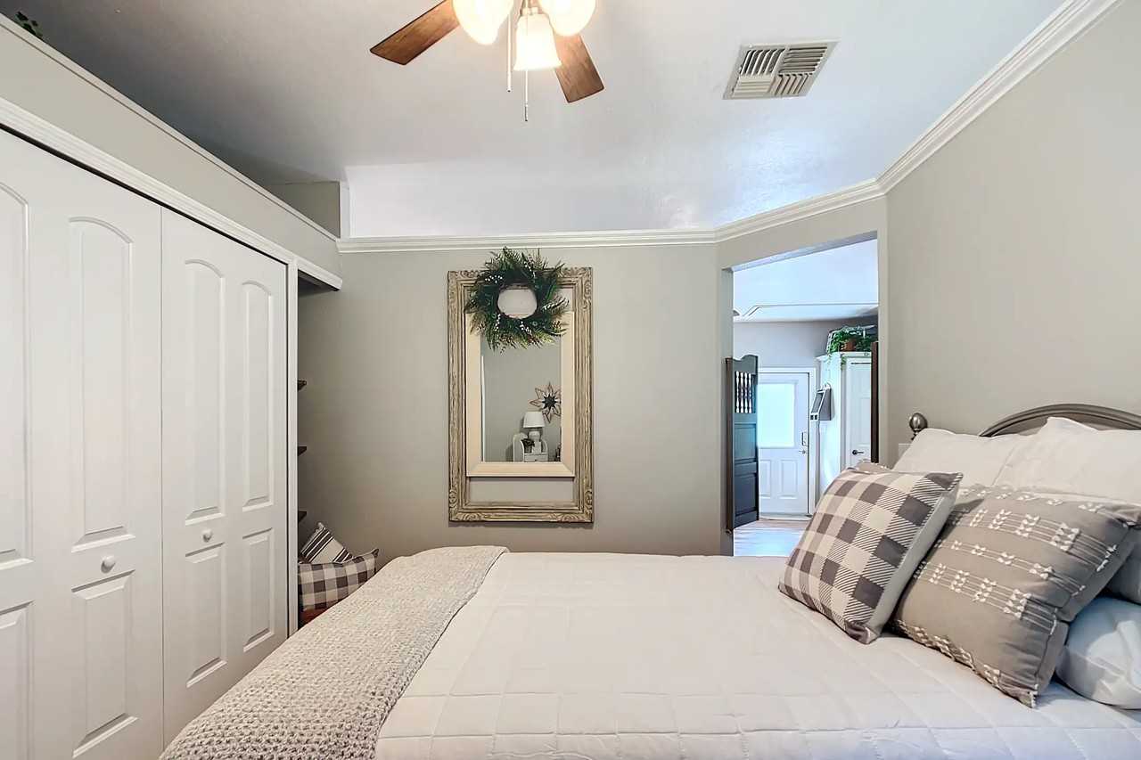 13235 S Thexa Ter - Photo 3 of 33