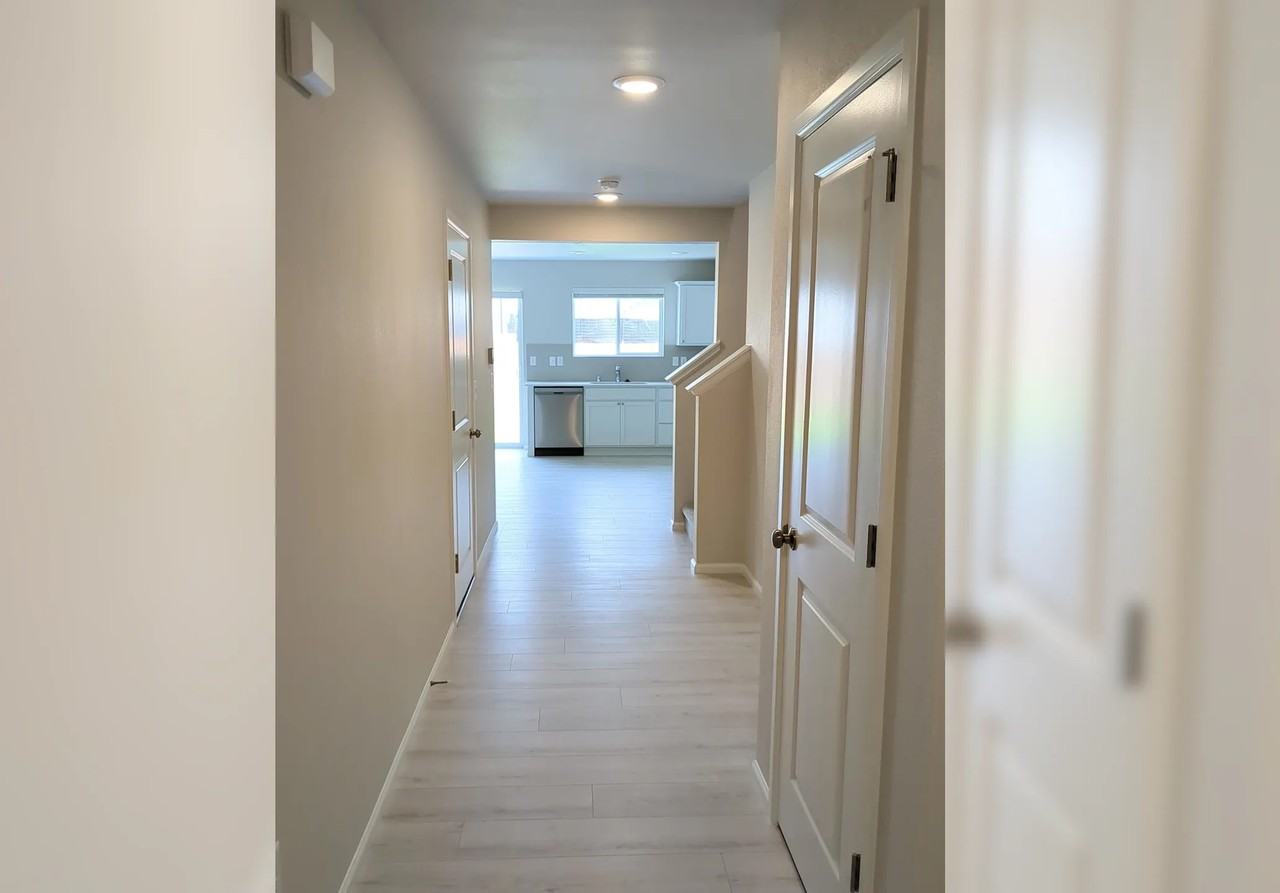 181 Ne Belfair Station Dr - Photo 2 of 14