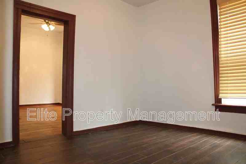 1312 Francisco St #1 - Photo 3 of 22