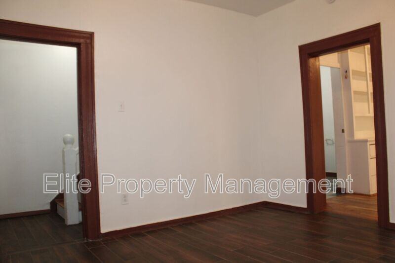 1312 Francisco St #1 - Photo 4 of 22
