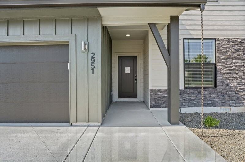 2951 S Alcamo Way - Photo 2 of 39