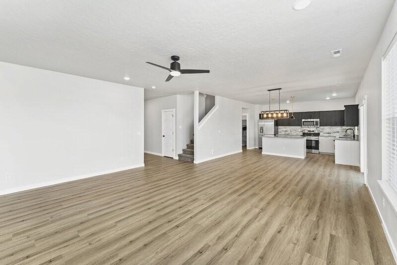 2951 S Alcamo Way - Photo 7 of 39