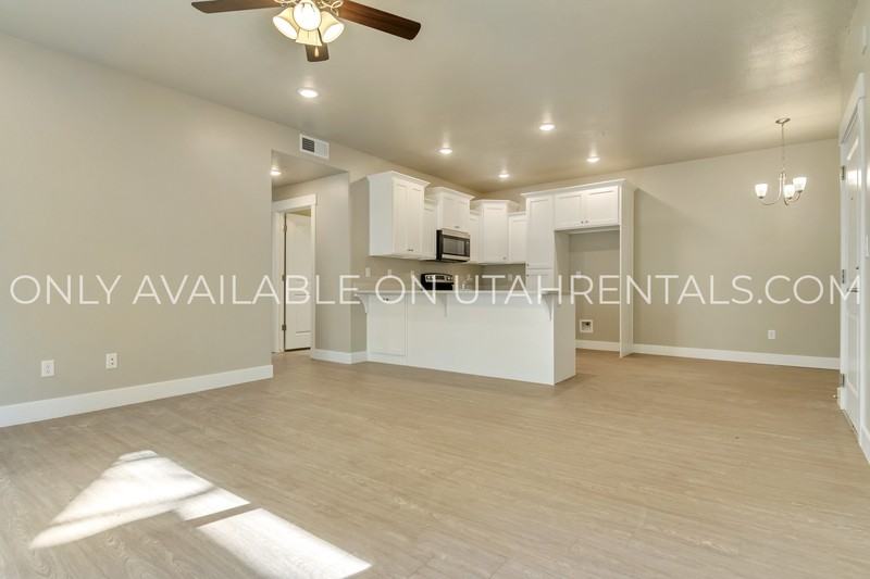 1128 Se #2202 - Photo 6 of 20