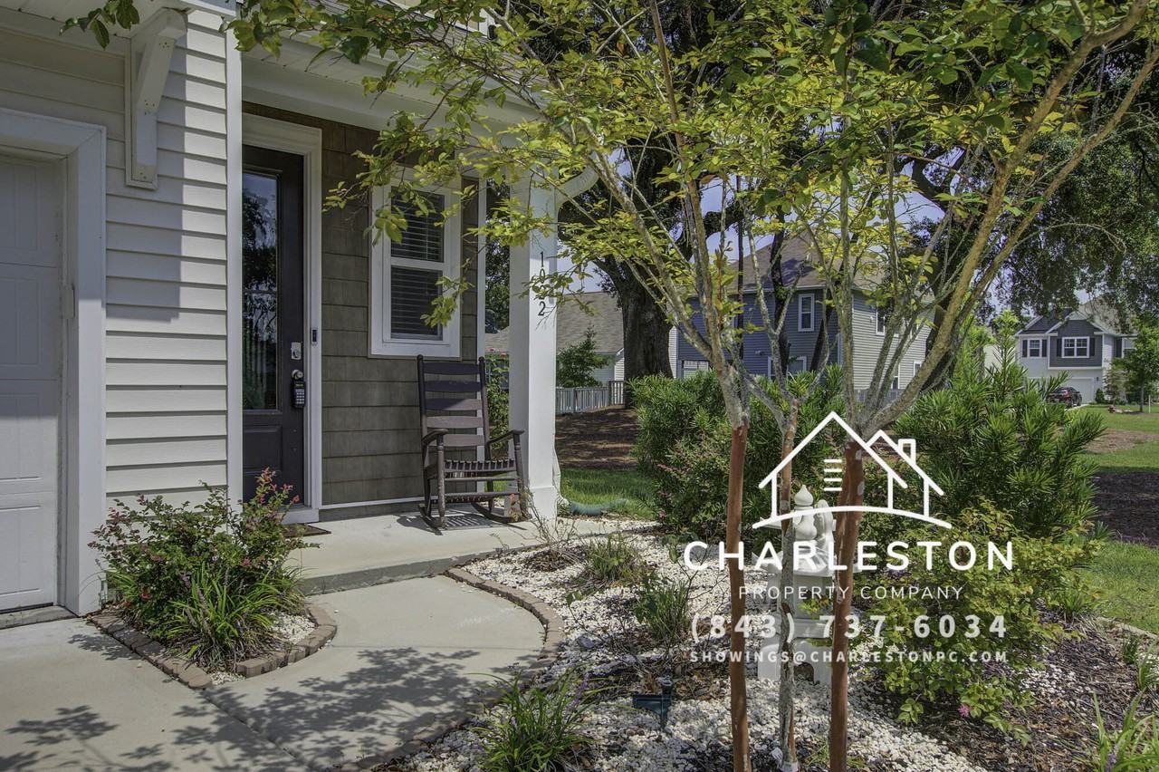 1022 Sago Palm Ct - Photo 3 of 29