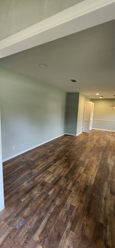 2829 Metz Dr - Photo 3 of 23