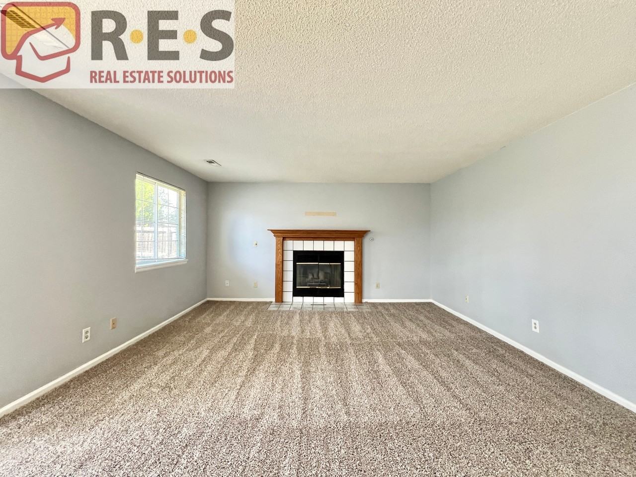 12265 Deerfield Way - Photo 7 of 19