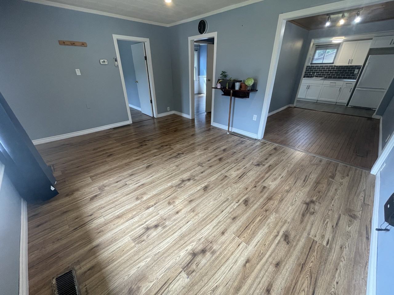 1883 Westcott Rd - Photo 2 of 22