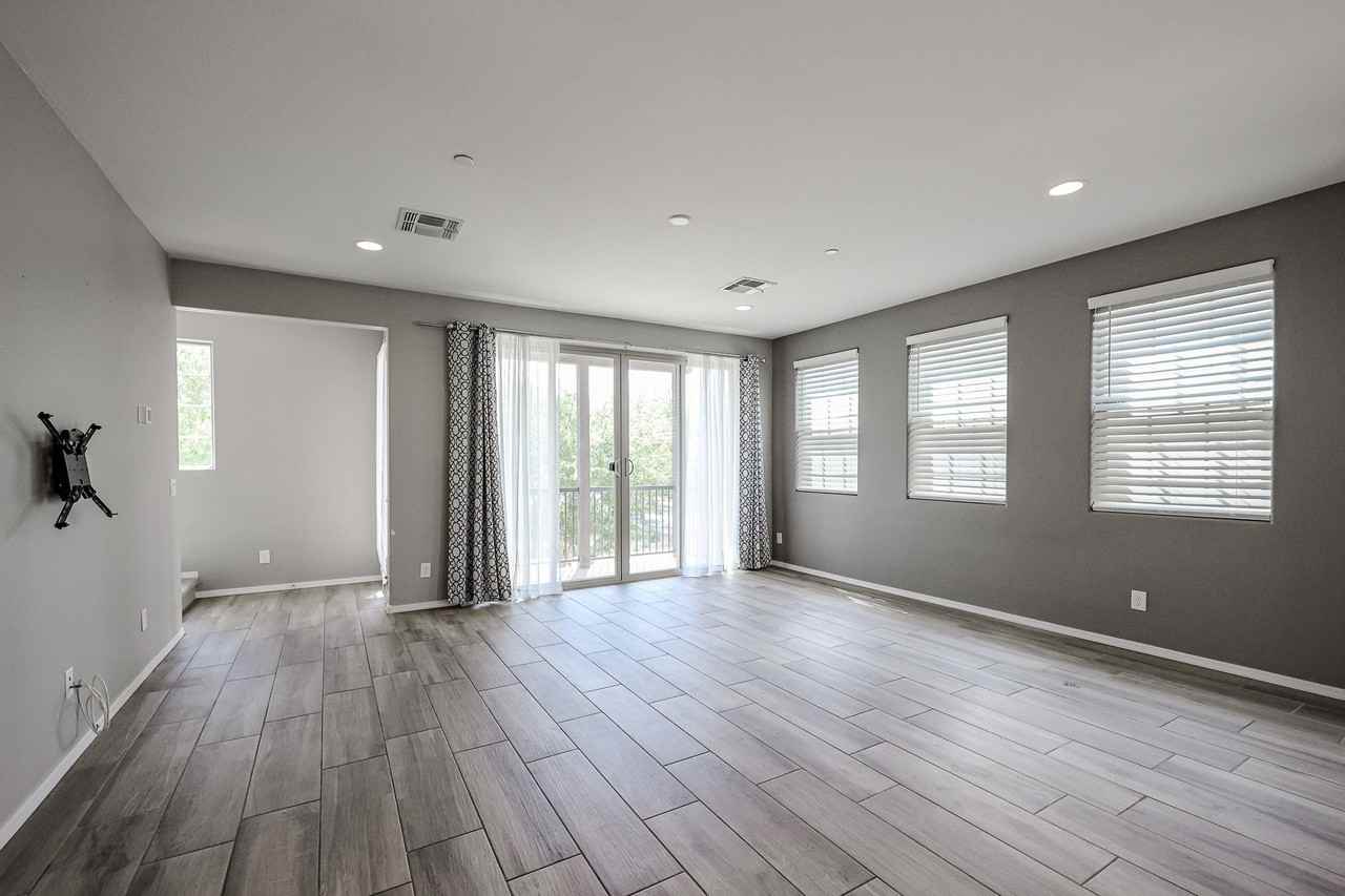 2751 S Balsam Dr - Photo 7 of 50