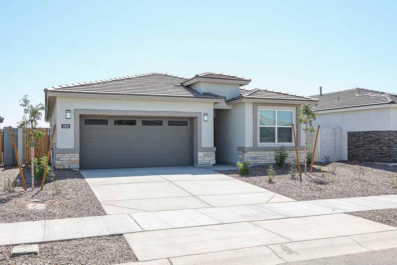 25333 N 185th Dr - Photo 3 of 31