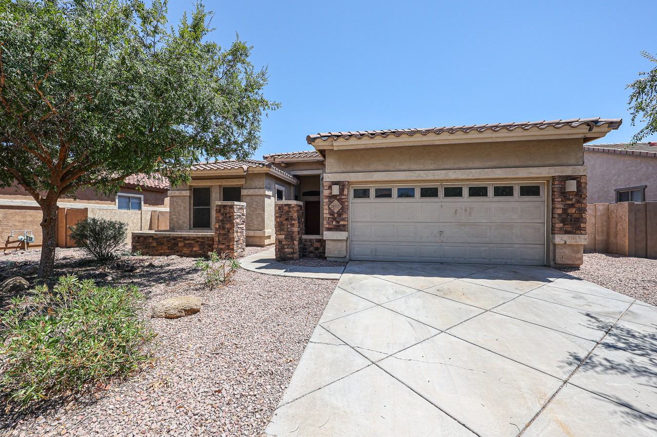 21907 S 185th Way - Photo 3 of 37