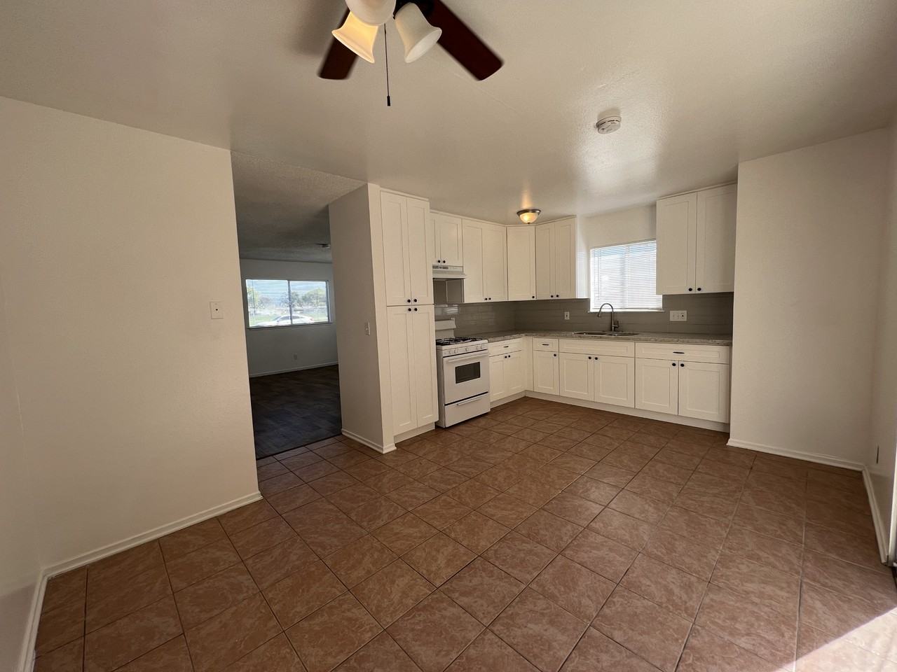 1100 E Pine Ave - Photo 2 of 8