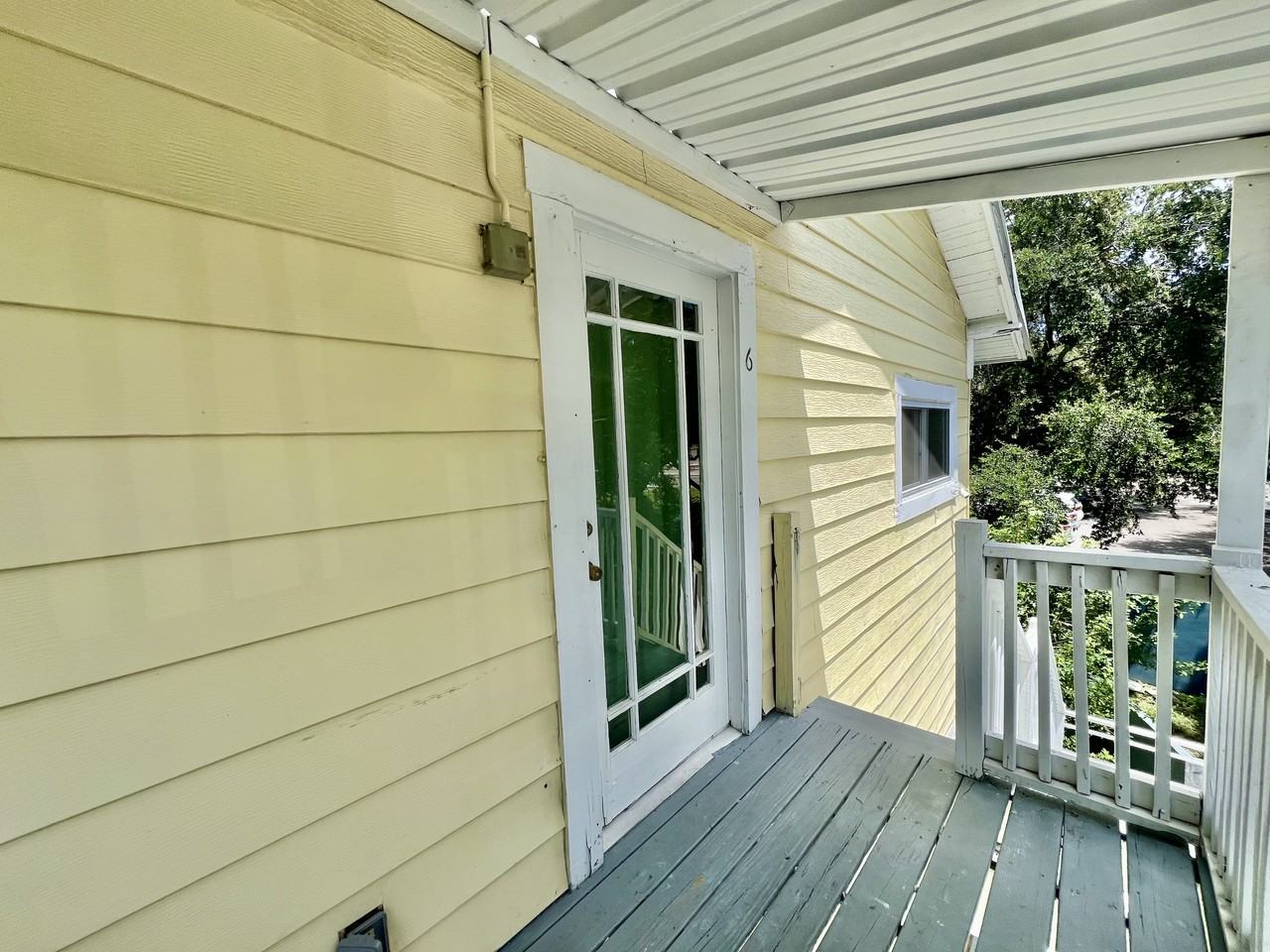 104 W Amelia Ave #6 - Photo 3 of 15