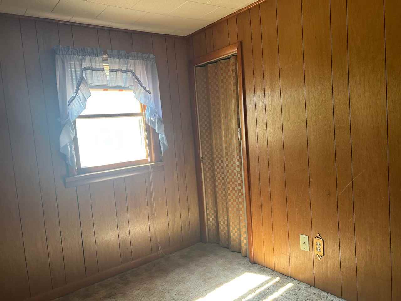 1210 E 6th Ave - Photo 3 of 16