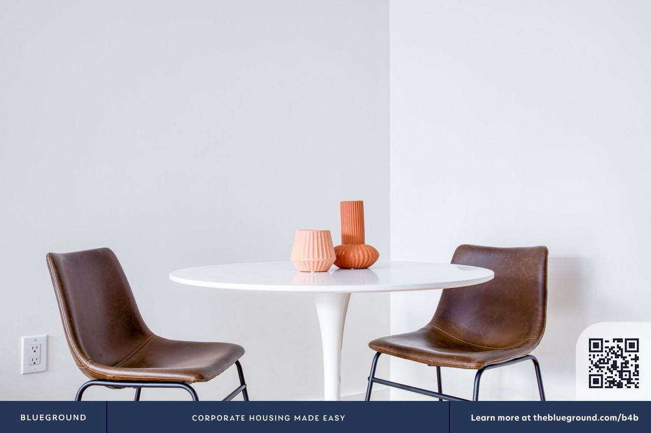 135 Clarendon Street - Photo 5 of 25