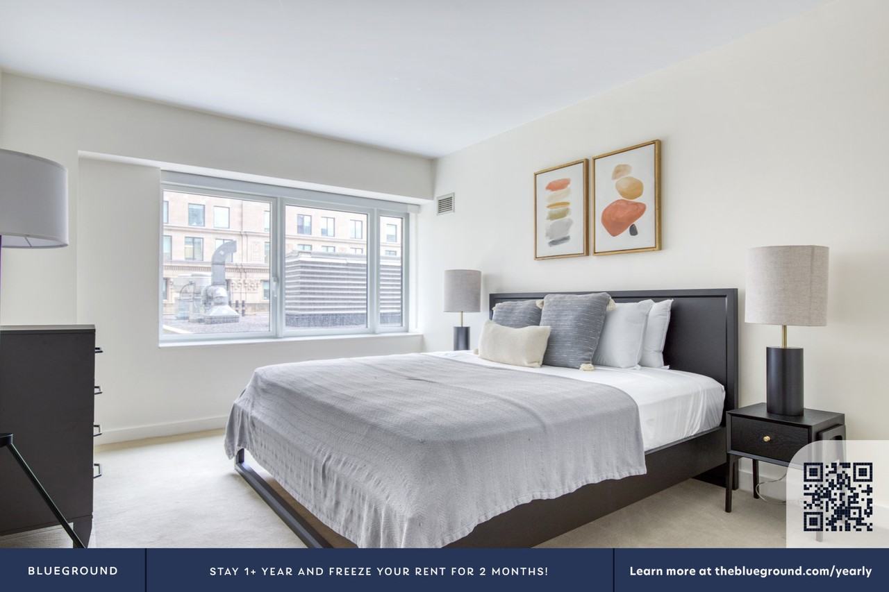 135 Clarendon Street - Photo 7 of 25