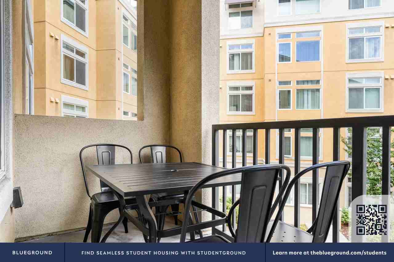 5200 Iron Horse Parkway - Photo 7 of 26