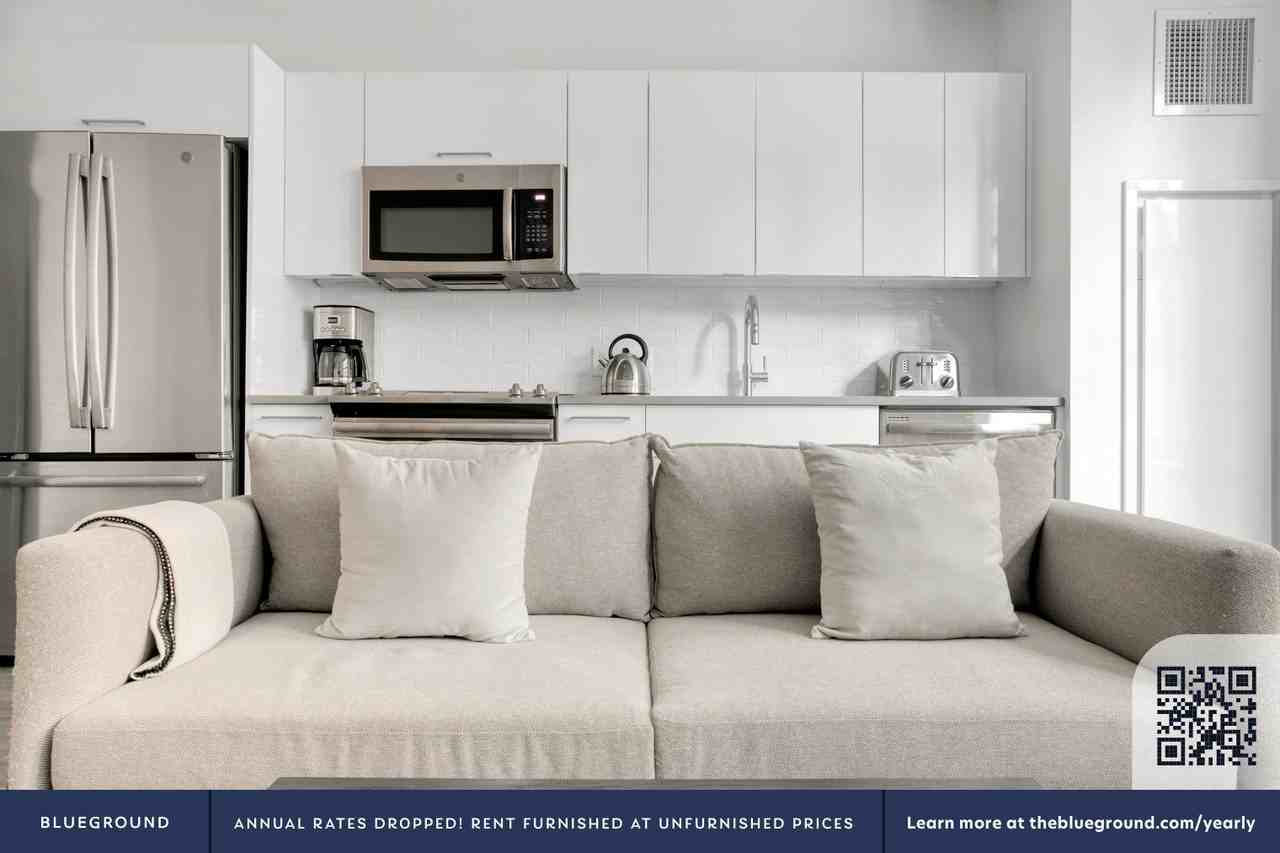 89 East Dedham Street - Photo 4 of 29