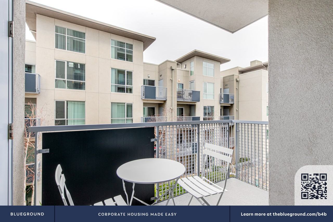 550 Moreland Way - Photo 6 of 36