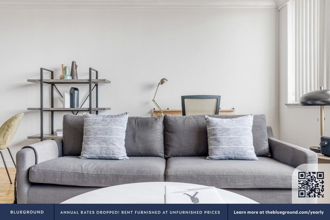 221 Massachusetts Avenue - Photo 4 of 22