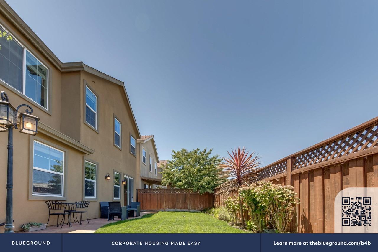 2700 Lavender Ter #1666 - Photo 5 of 22