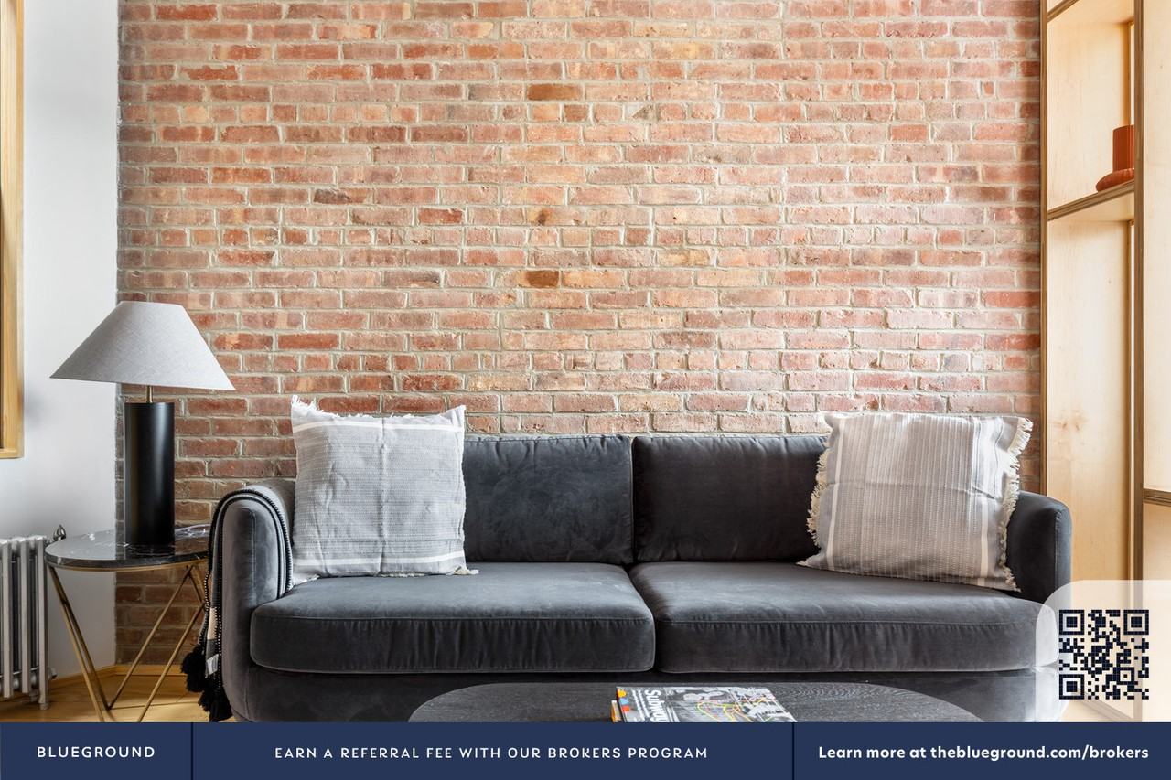 212 Lafayette Street - Photo 5 of 35